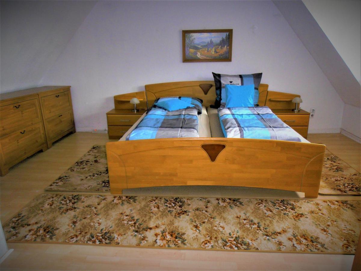 Familienfreundliches Ferienhaus Mit 3 Schlafzimmern Oldisleben Buitenkant foto