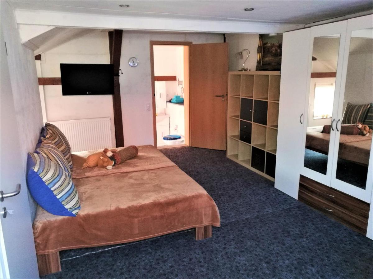 Familienfreundliches Ferienhaus Mit 3 Schlafzimmern Oldisleben Buitenkant foto